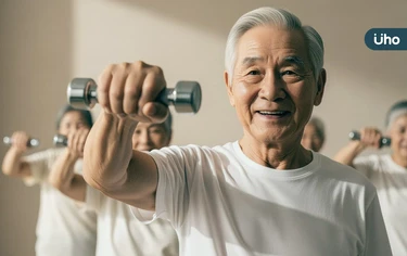 肌少症恐中年就開始！最新研究揭「50歲就開始掉肌肉」亞洲比歐美更早