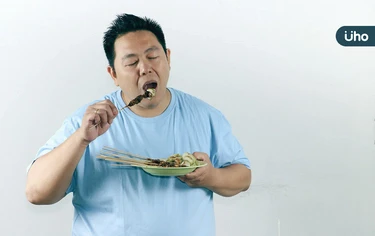 抽菸是「加速老化」最強元凶！研究揭「4種壞習慣」讓身體提早變老