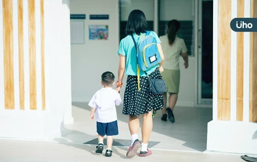 媽媽可不可以帶男童進女廁？醫曝「安全大於一切」孩子需要家長陪伴