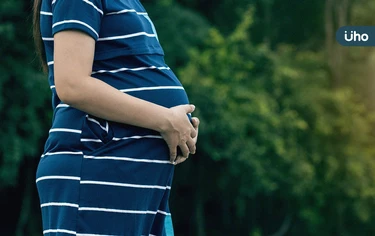 孕婦遇隨機攻擊，受傷如何自保？醫教「轉換1姿勢」先維持血液循環