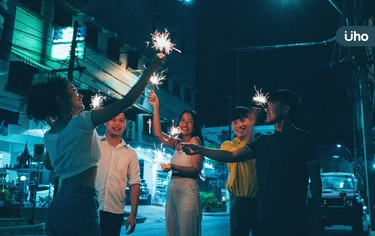 跨年夜藏著無形「寂寞感」？心理師列「3個實用建議」溫柔照顧自己