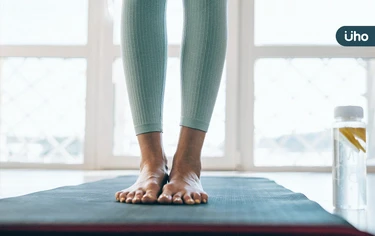 腿放鬆，心臟就有力！必學「5組腿部瑜伽」促血液循環：還能消水腫