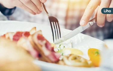 糖尿病該怎麼吃？少量多餐好嗎？醫揭「控糖飲食法」三餐定時定量