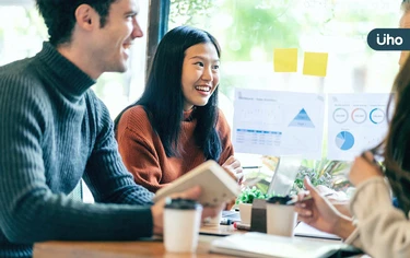 為什麼在咖啡廳工作更有效率？腦力專家揭「關鍵原因」大腦愛同時作業