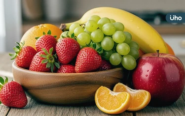 別把水果當「無限量甜點」！營養師列「5大飲食原則」一天最多吃●●份