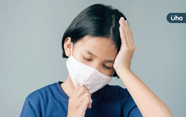 孩子總說「頭痛不想上學」是藉口嗎？研究證實「1關鍵」恐是真生病