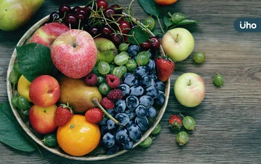 每天輪流吃「這5種水果」顧腸道、免疫又抗老！日本營養師教正確吃法