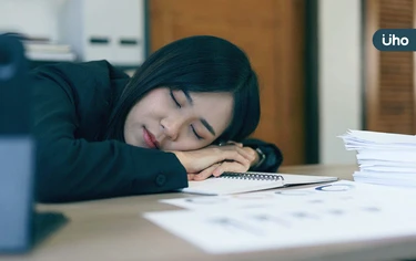 窩在床上、沙發上就能完成!專家揭懶人長壽法:每週「午睡5天」就有效