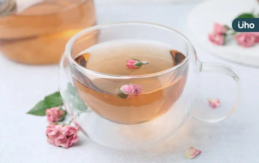 2026清明養生「養肝健脾」是關鍵！中醫推喝「玫瑰茶飲」加蜂蜜