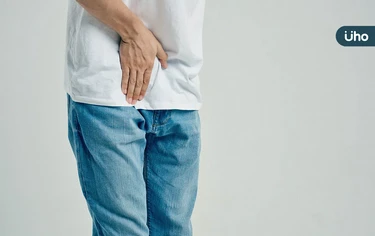 攝護腺癌無症狀!排尿困難、夜尿頻繁⋯醫:出現「1症狀」恐癌轉移