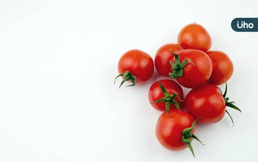 番茄是蔬菜還是水果？有蒂頭的小番茄比較新鮮？教你用1招秒測甜度