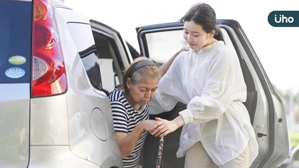 當「照顧」超越人力極限—數據與 AI 如何重構重度失能者的安全防線？