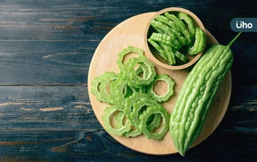 超級食物「苦瓜」燉滷營養全浪費！營養師：反成「高鈉脂肪炸彈」下肚