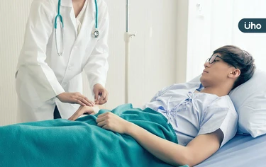 洗腎之後,還可以出國旅行嗎?醫列2種腹膜透析差異:這種可搭飛機