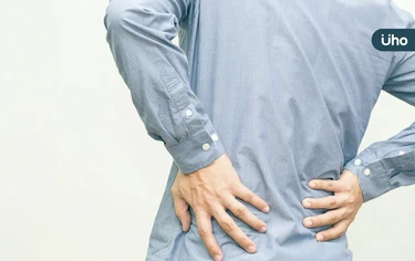 下背痛竟是髖關節退化！醫示警「別以為是正常老化」5大症狀快就醫
