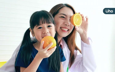 國人每天吃不到2份水果！營養師建議「水果補充關鍵時機」這時間最好