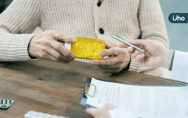 糖尿病當心併發低血糖！心悸、手抖、頭暈⋯糖友必知「救命15法則」