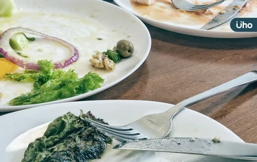 吃不完的食物先別丟！教你DIY剩食料理：熟水果變果醬、剩菜變燴飯