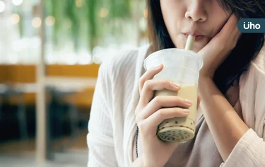 你喝手搖飲都加什麼配料？營養師教正確搭配法：優先選仙草、愛玉