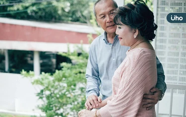 77歲夫妻砸千萬住豪華養老院！超後悔還被兒子反嗆「身在福中不知福」