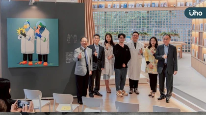 醫療候診空間的藝術革命:馬光中醫開啟跨界策展新篇章 《太陽神與神農氏》張騰遠個展於信義馬光登場 引領跨界中醫新美學