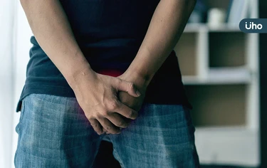 攝護腺癌初期無症狀，發現近3成已晚期！泌尿科醫揭「4大治療」比較