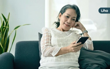 歷經父親中風、母親罹癌⋯她體悟晚年真諦：中年後需要「減法人生」