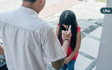 孩子不聽話只會大聲吼罵？父母變身噴火龍之前，先問自己「1問題」