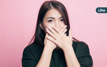 為什麼「忍住不說話」是種優雅？智慧不在於說什麼，而在於選擇沉默