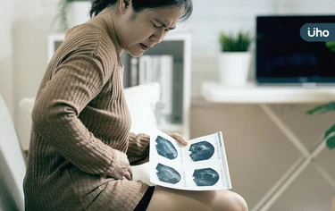 腹脹、喘不過氣竟是卵巢癌？醫示警「7成確診已晚期」出現症狀快就醫