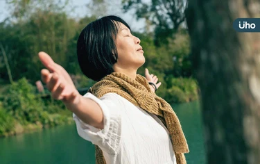 老年戒掉3習慣，竟讓身心都變好！62歲獨居作家：生活不用過度改變
