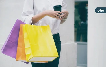 為什麼會買個不停？理財專家曝衝動消費真相：其實想填補「低價值感」