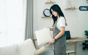 客廳坐北朝南怎麼看？座向、財位布置、空間大小⋯一文搞懂客廳裝修