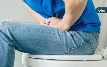 大便出血是長痔瘡？醫示警「1情況」恐是大腸癌：快安排大腸鏡檢查