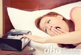 研究:睡左側 起床比較愉快