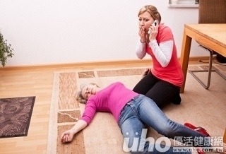 放血治中風?醫:把握黃金3小時有得救