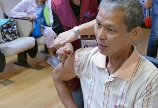 全家都沒打流感疫苗 老翁傳染4孫子