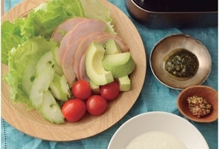 熱量超低!優格沾醬沙拉涮涮鍋 助排毒、不怕胖
