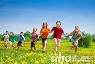 保護孩子的童年!家長必知4原則