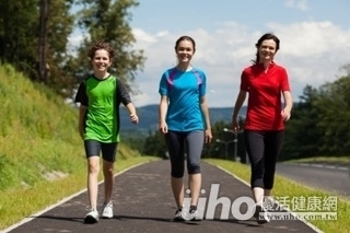抗老延壽、提升骨密度 健走6大優點必知