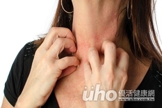 胸口發紅結痂不會痛　婦上山染恙蟲病