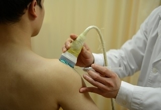 肩灼熱疼痛手「不舉」 滑液囊發炎作祟