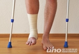 骨折2次無改善 新型長骨釘助新生