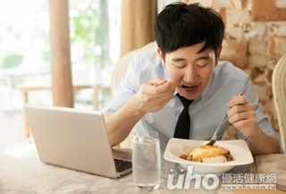 「累單身」常外食 4成身體不快樂