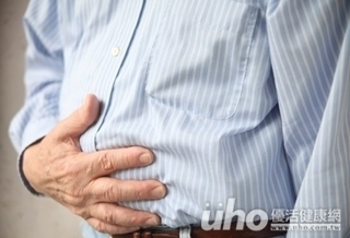 打嗝、腹脹 胃癌誤當消化不良