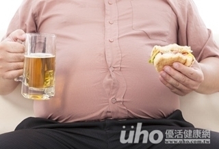 啤酒肚、小腹婆 死亡率高2倍