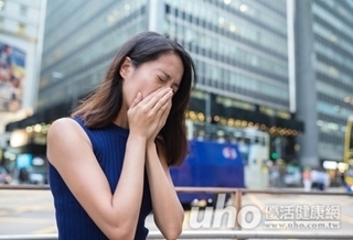 愛泥地打滾 過敏機率較低