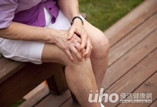 玻尿酸護膝　注射3周撐半年