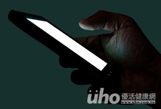 別再滑了!眼球疲勞易近視