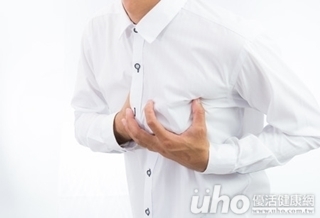 喘不過氣 30男肺破洞啦!